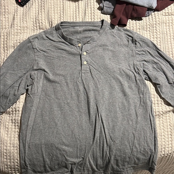 American Eagle Outfitters Other - American Eagle Outfitters Heather Gray Long Sleeve Henley